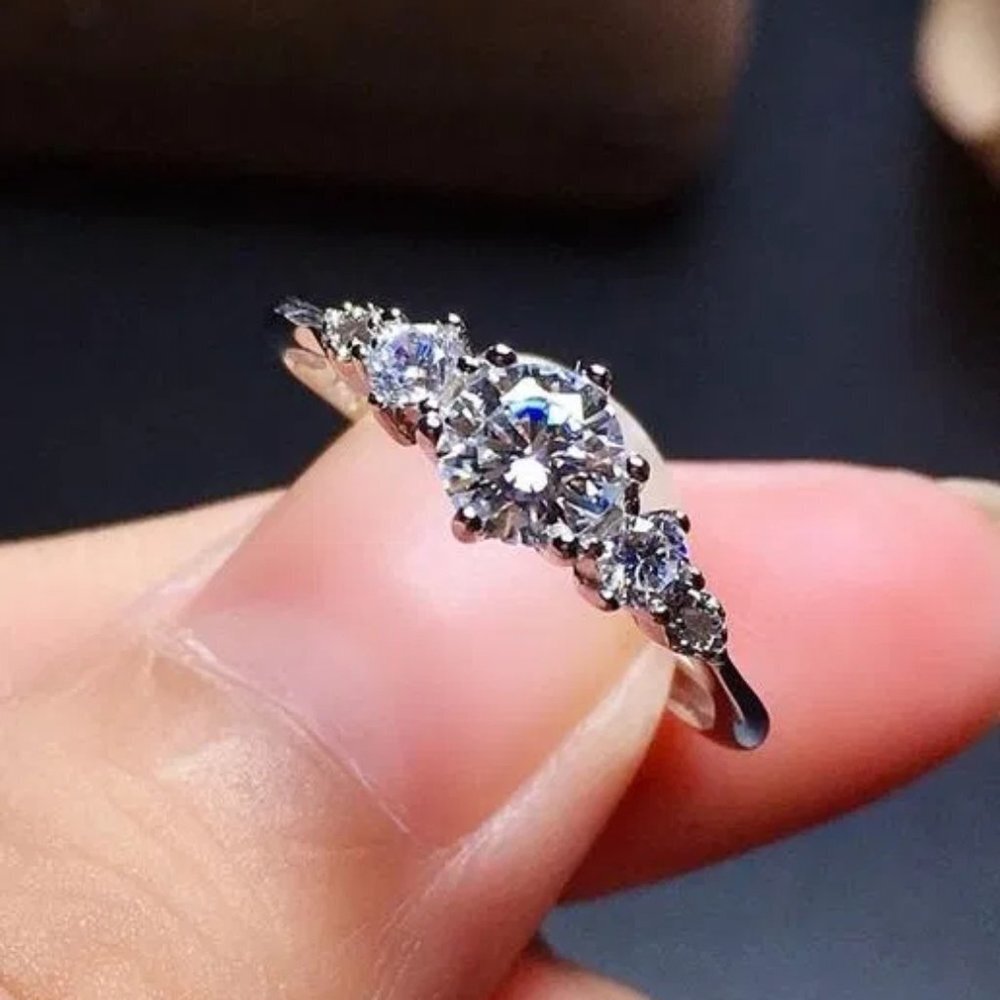 💍"Engagement Anillos Pure Round CZ Silver Plated UNVN12063 - Picture 6 of 7